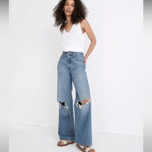 MADEWELL Super-Wide Leg Jeans in Amcliffe Wash Ribbed Knee